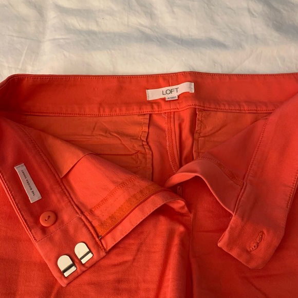 Loft Riviera Shorts with 4” inseam size 6 - Picture 3 of 4